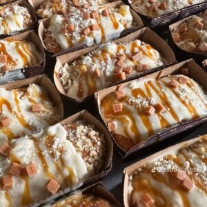 Caramel Toffee Crumble Bakes